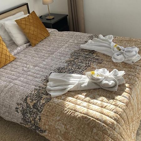 Patras Golden Suite מראה חיצוני תמונה