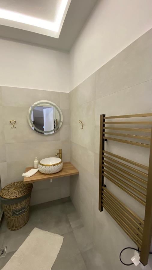 Patras Golden Suite מראה חיצוני תמונה